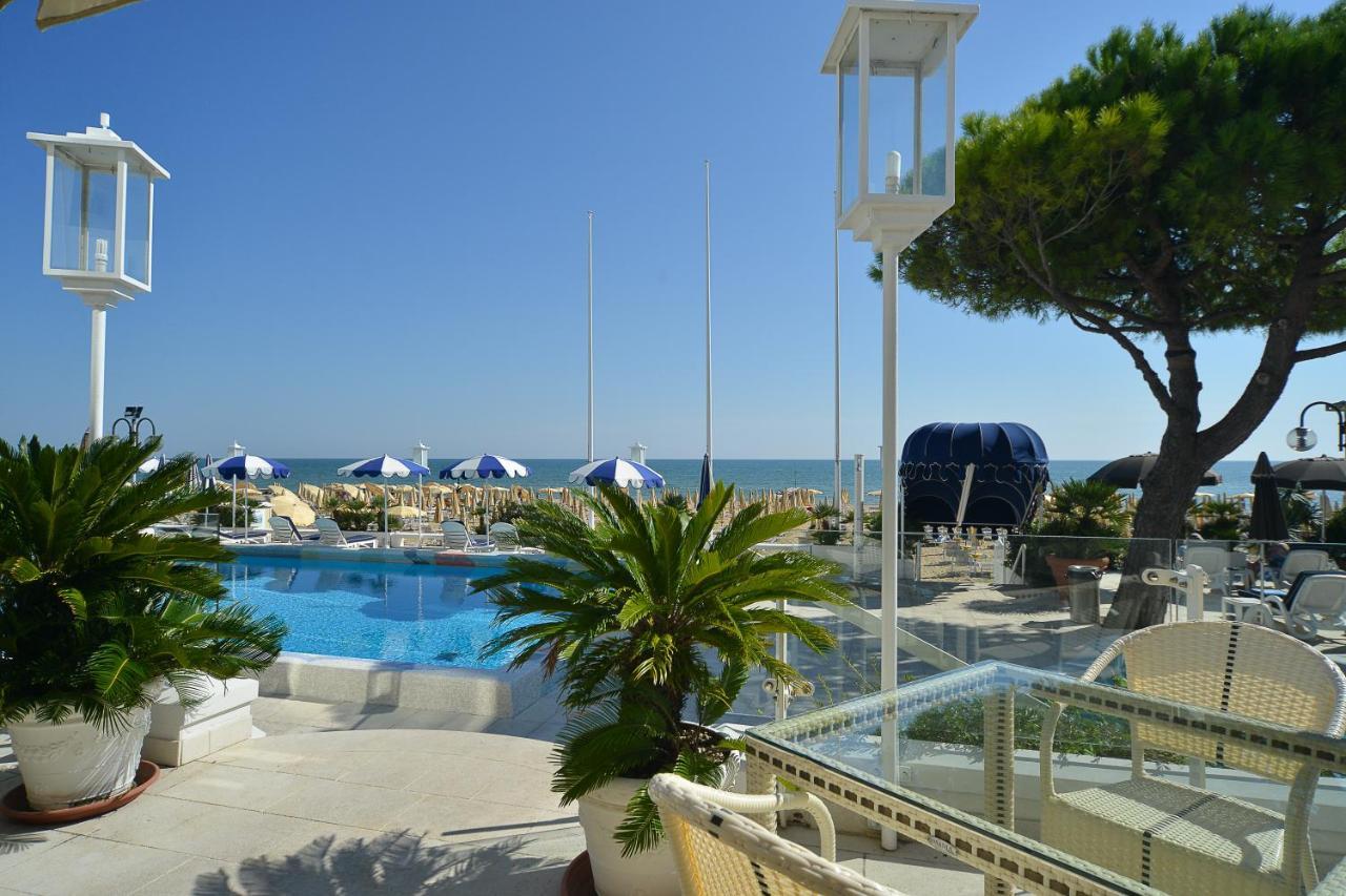 Hotel Anthony Lido di Jesolo Exterior photo